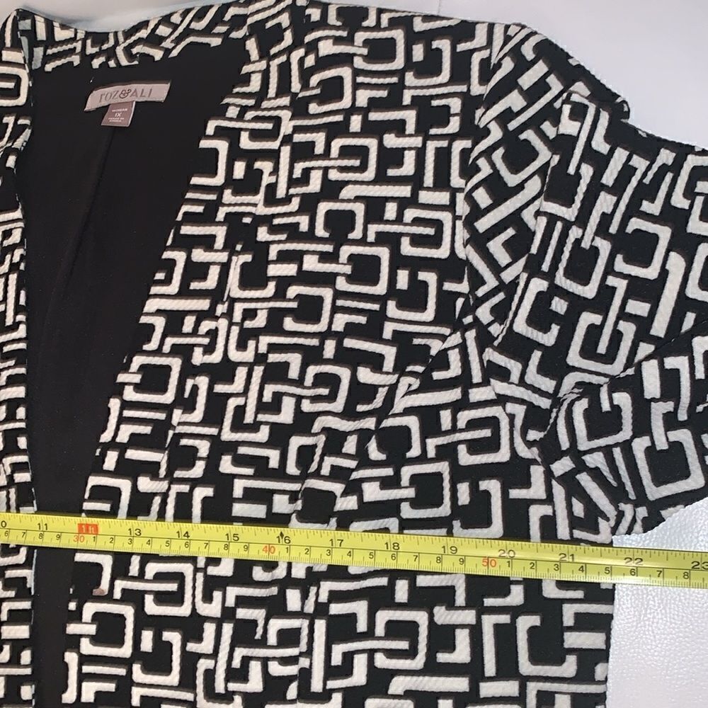 Rox & Ali Geometric Print White Black Blazer Size 1X - Picture 4 of 9